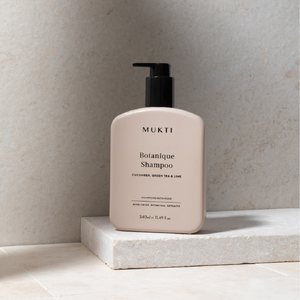 Botanique Shampoo (340 ml)
