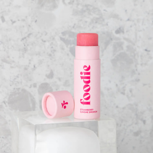 Strawberry Sundae Smooch Lip Balm (10 g)
