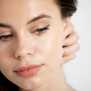 Jojoba Eye Pencil Black (1.1 g)