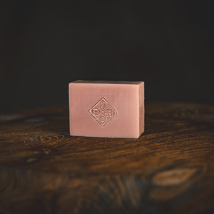 Revitalise Facial Cleanser with Pink Clay (120 g)