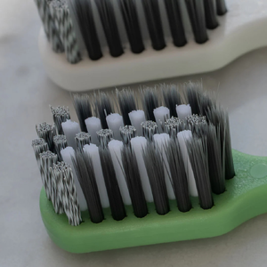 Pro Ultimate Whitening Toothbrush (Soft)
