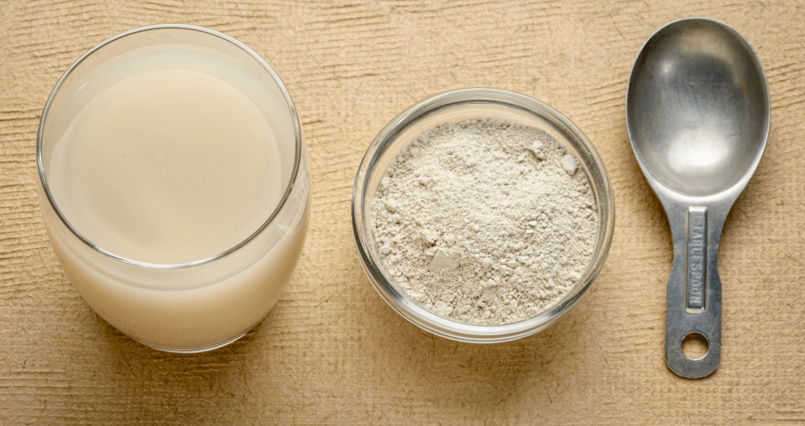 Diatomaceous earth powder