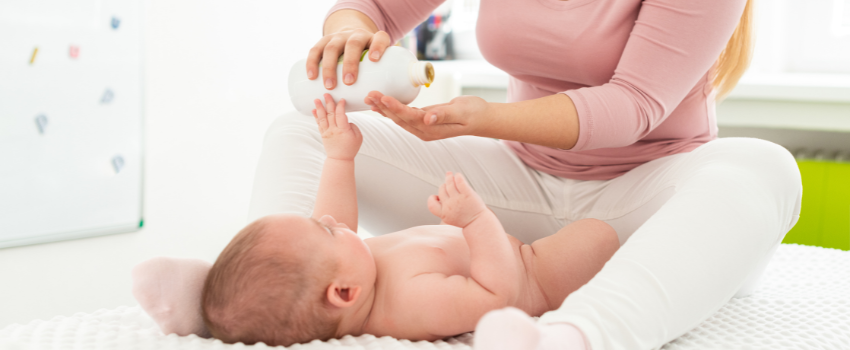 Blog - Why baby oil is essential in your baby's ba