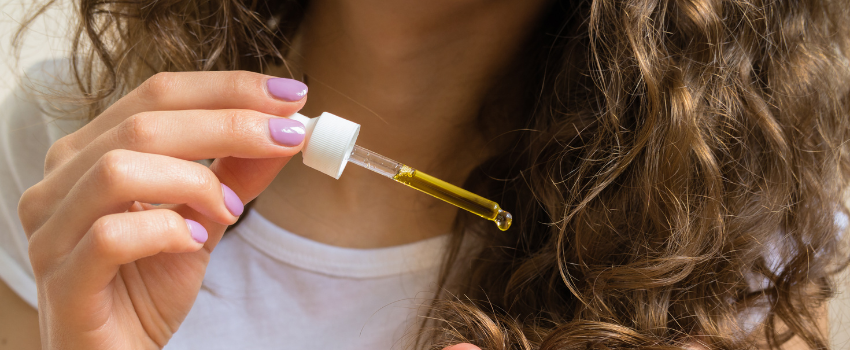 Blog - Best oils for hair growth and strength