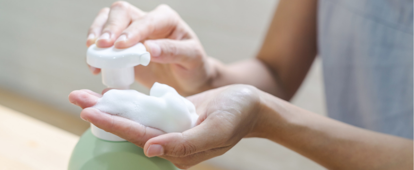 How to Choose Between Spray, Powder, or Cream Cleaners