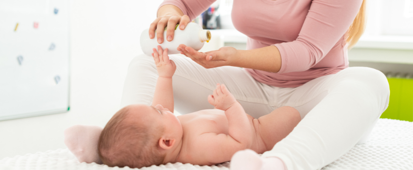 Why baby oil is essential in your baby's bath time routine